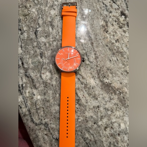 Sequent Watch - Picture 2 of 2